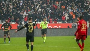 Beşiktaş vs. Tümosan Konyaspor Maçının VAR Kararı Açıklandı