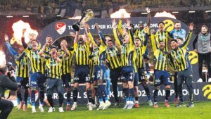 Olimpiyat’ta fener alayı – Son Dakika Spor Haberleri