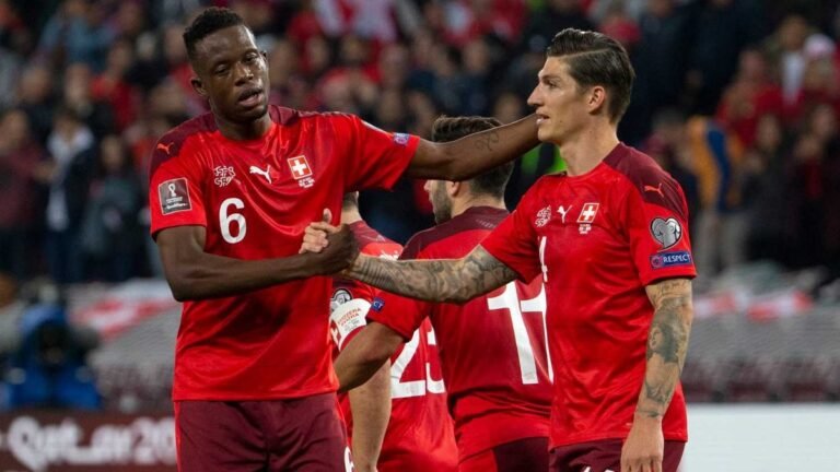 Galatasaray’dan transferde ters köşe! Yeni orta saha…