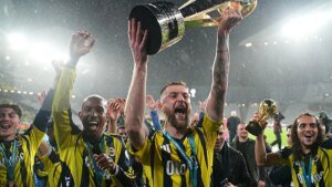 Süper Kupa’yı kazanan Fenerbahçe, 2026 yılına kupayla başladı