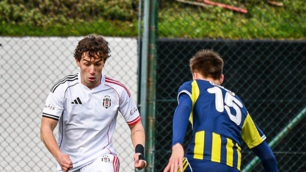 Beşiktaş U19, Fenerbahçeyi farklı geçti!