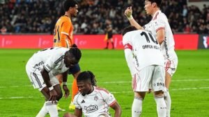 Beşiktaşta El Bilal Toure belirsizliği! Opsiyonu kullanılacak mı?
