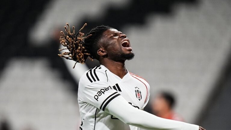 Beşiktaş forward El Bilal Toure suspended for Corendon Alanyaspor match.