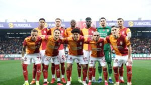 Galatasarayda gündem o yıldız: Eski takımından intikam aldı!