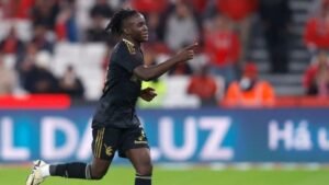 Galatasarayın yeni transferi Renato Nhaga İstanbula ulaştı