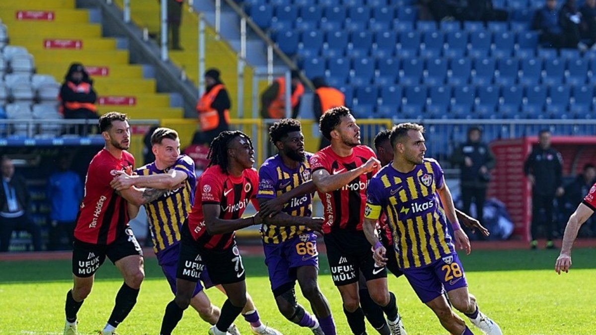 Eyüpspor, Gençlerbirliğini Son Dakika Golüyle Mağlup Etti!