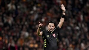 Galatasarayın golüne VAR engeli!