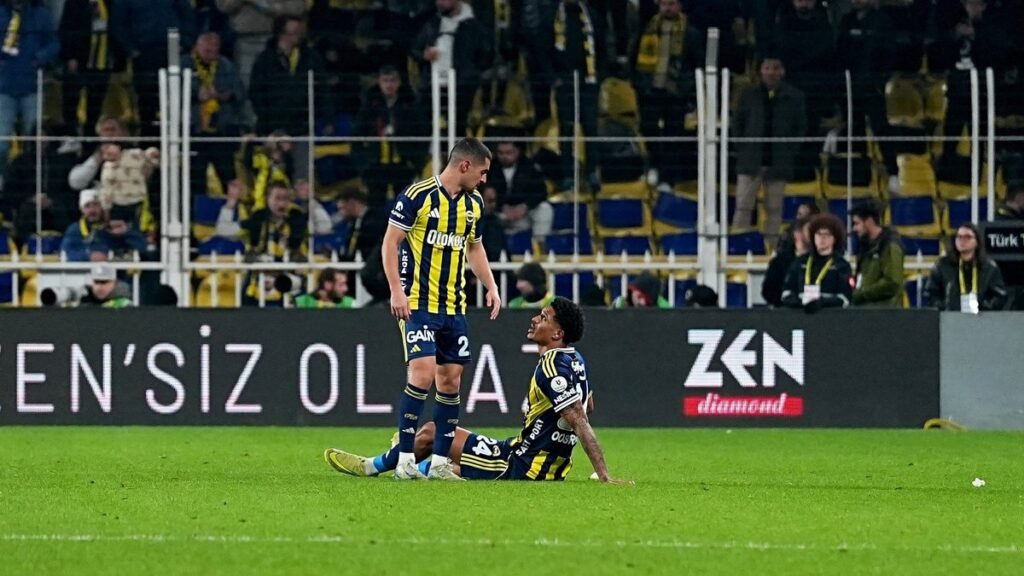 Fenerbahçedeki sakatlıkların nedeni ortopedi doktoru tarafından açıklandı!