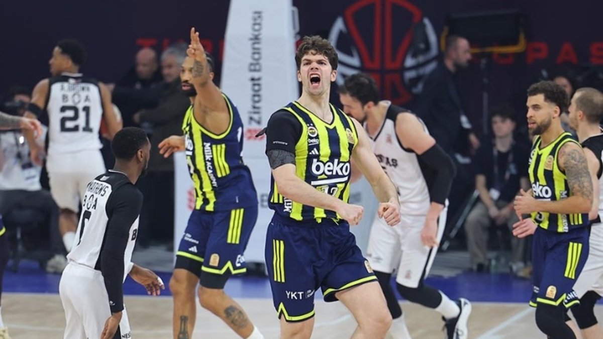 Fenerbahçe Beko emerged victorious in the giant derby in the Cup!