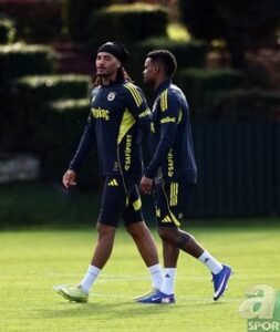 PSGden Fenerbahçeye yeni bir transfer! İşte dev yarışın detayları