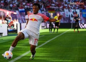 Fenerbahçeden Lois Openda sürprizi! Transferi böyle duyuruldu