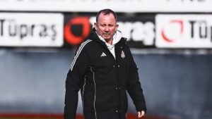 Beşiktaşta Sergen Yalçın 23 kişiyi gönderdi!
