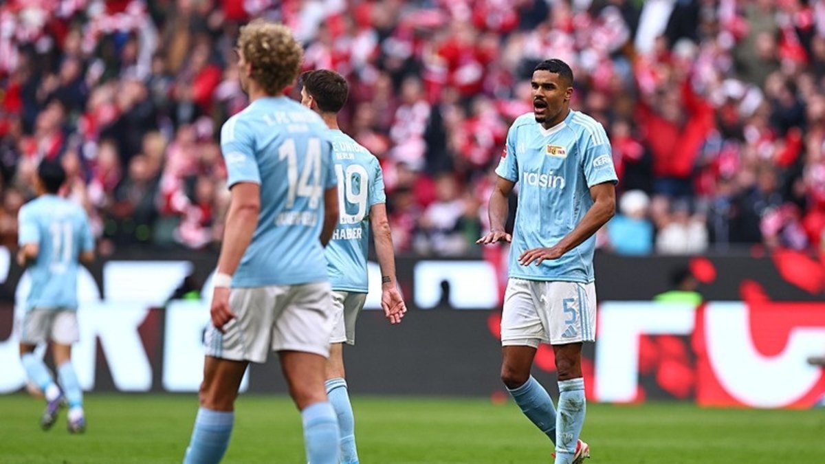 Beşiktaştan stoper çıkarması! Danilho Doekhi…