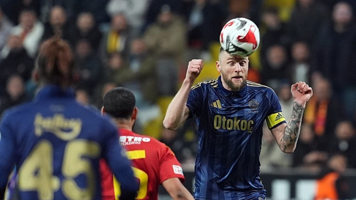 Fenerbahçede Skriniar şoku! 2. yarıya devam edemedi