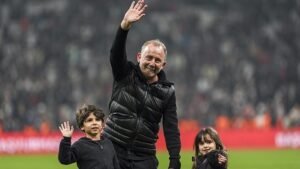 Kupa beyi geri döndü: Kartal