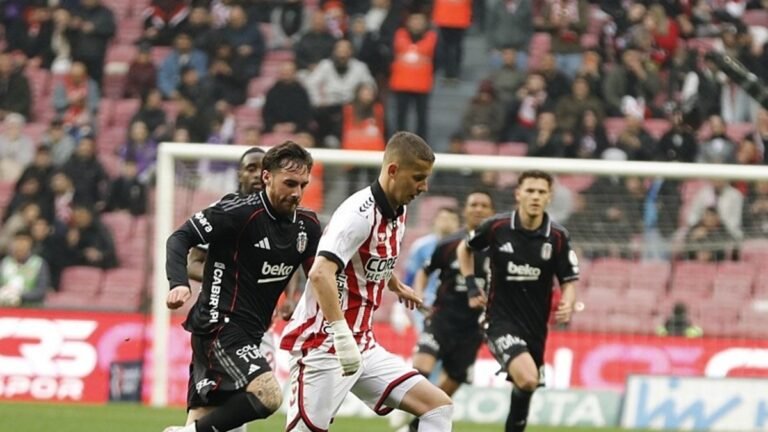 Samsunspor, evinde Beşiktaşı mağlup etti!