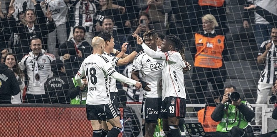 Beşiktaş yarı finale yükseldi!
