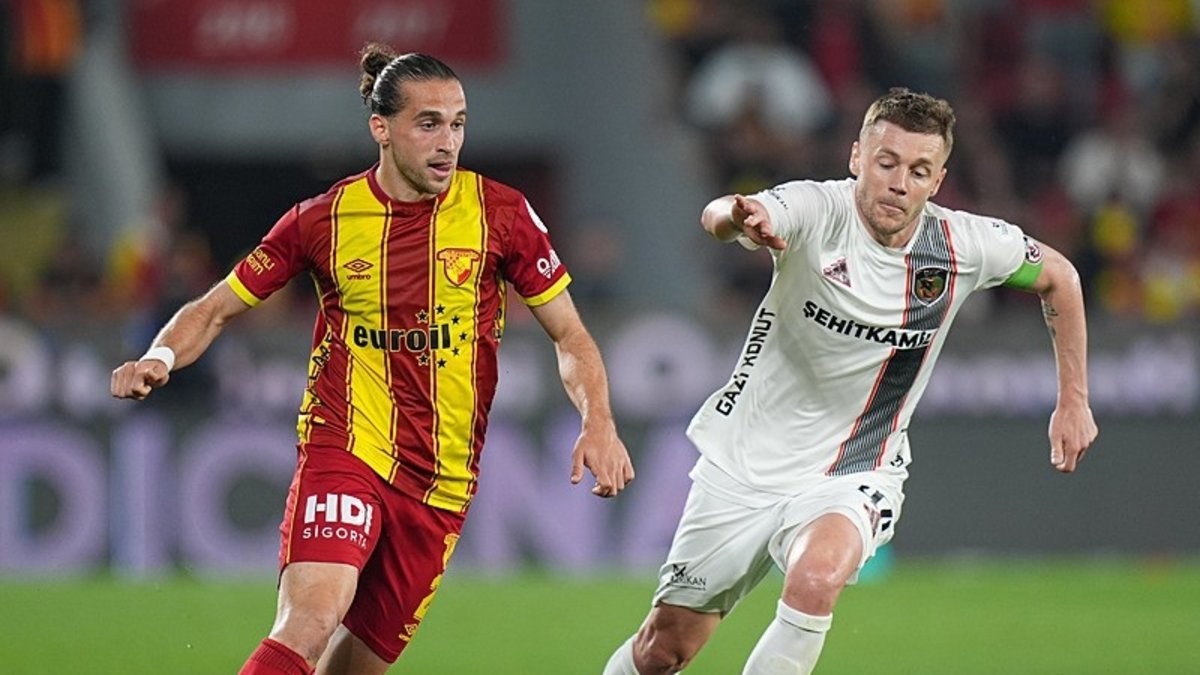 Arda Okan Kurtulan makes a move
