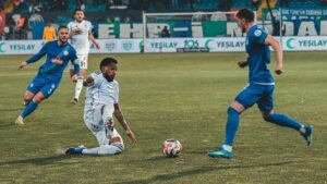 Beşiktaş, Rizespor deplasmanında kaybetti!