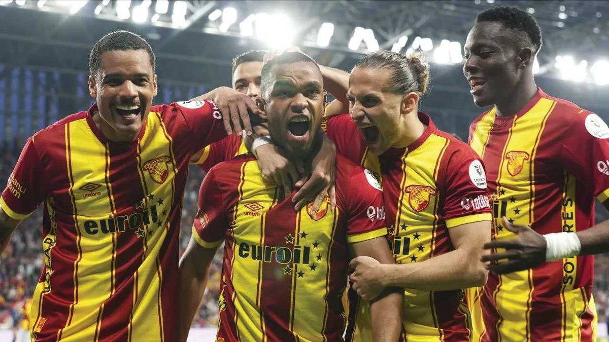Beşiktaş Goztepeli futbolcuyu Galatasarayın elinden kapıyor!