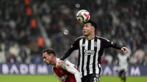 Beşiktaşta Emirhan Topçu bombası!