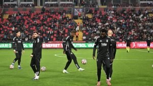 Beşiktaşta Rashica krizi!