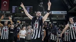 Derbide sezon rekoru