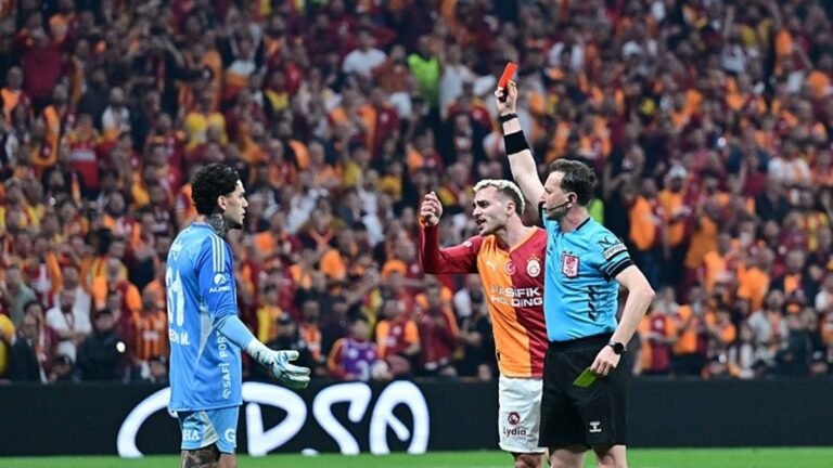 Fenerbahçede Edersonun cezası açıklandı!