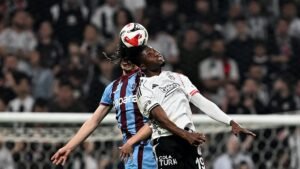 Yazarlar Beşiktaş