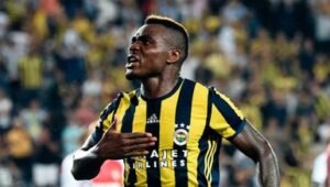 Emmanuel Emenikeye dikkat çeken paylaşım!