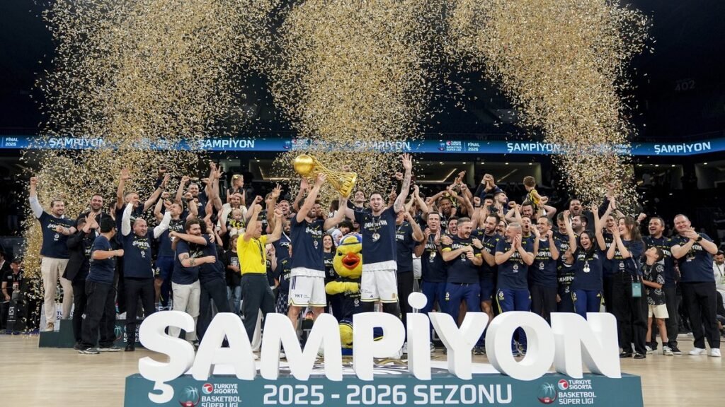 Fenerbahçe Beko crowned champions of Basketball Super League!