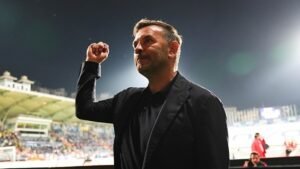 Galatasarayın 10+4 stratejisi!