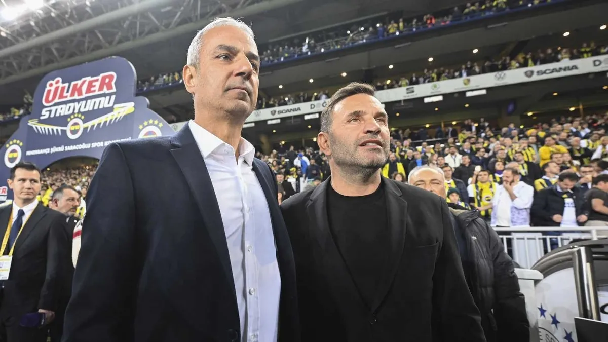 Galatasaraydan Fenerbahçeye Yılın Transfer Şoku: Menajerle Ön Görüşme Yapıldı!