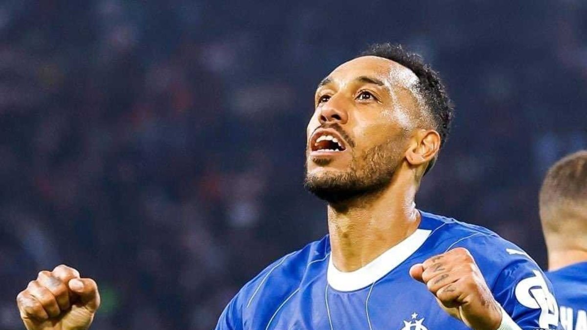 Süper Ligde Aubameyang İçin 4 Takım Yarışa Girdi!