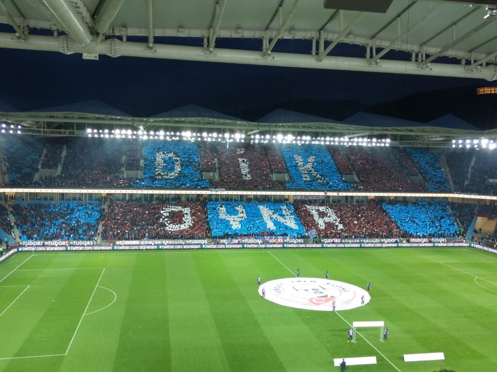 Trabzonspor’da Yaz Operasyonu Tamamlanıyor: Onana’dan Malinovski’ye Yedi Yeni İsim