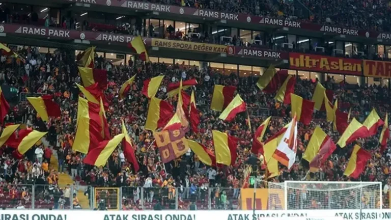 Galatasaray Taraftarından Yönetimle İlgili Transfer Tepkisi: Beklentiler Neden Karşılanmadı?