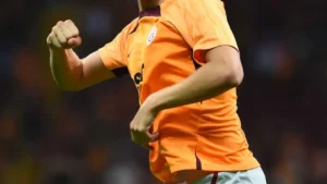 Galatasarayda Önemli Ayrılık: O İsim Bonservisiyle Takımdan Ayrılıyor!