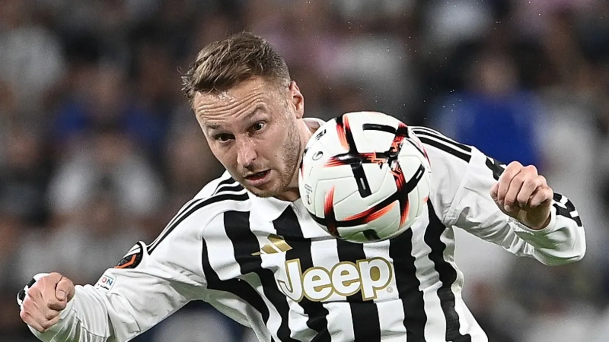 Beşiktaş Teun Koopmeinersi transfer etmek için sürpriz bir hamle yapabilir!