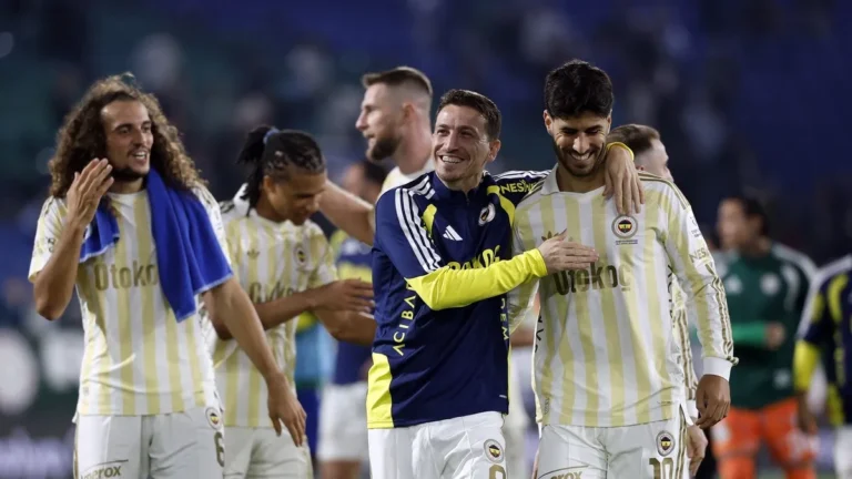 Mert Hakan Yandaştan Rizespor Maçı Sonrası Duygusal Açıklama: Kimsenin Bilmediği Yaralar Taşıdım